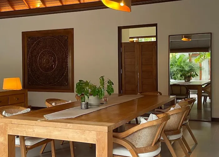 Villa Merah